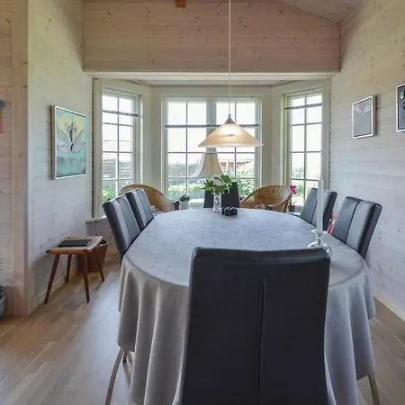 Three-bedroom Holiday In *